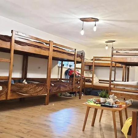 Хостел Ходім Vandrerhjem *